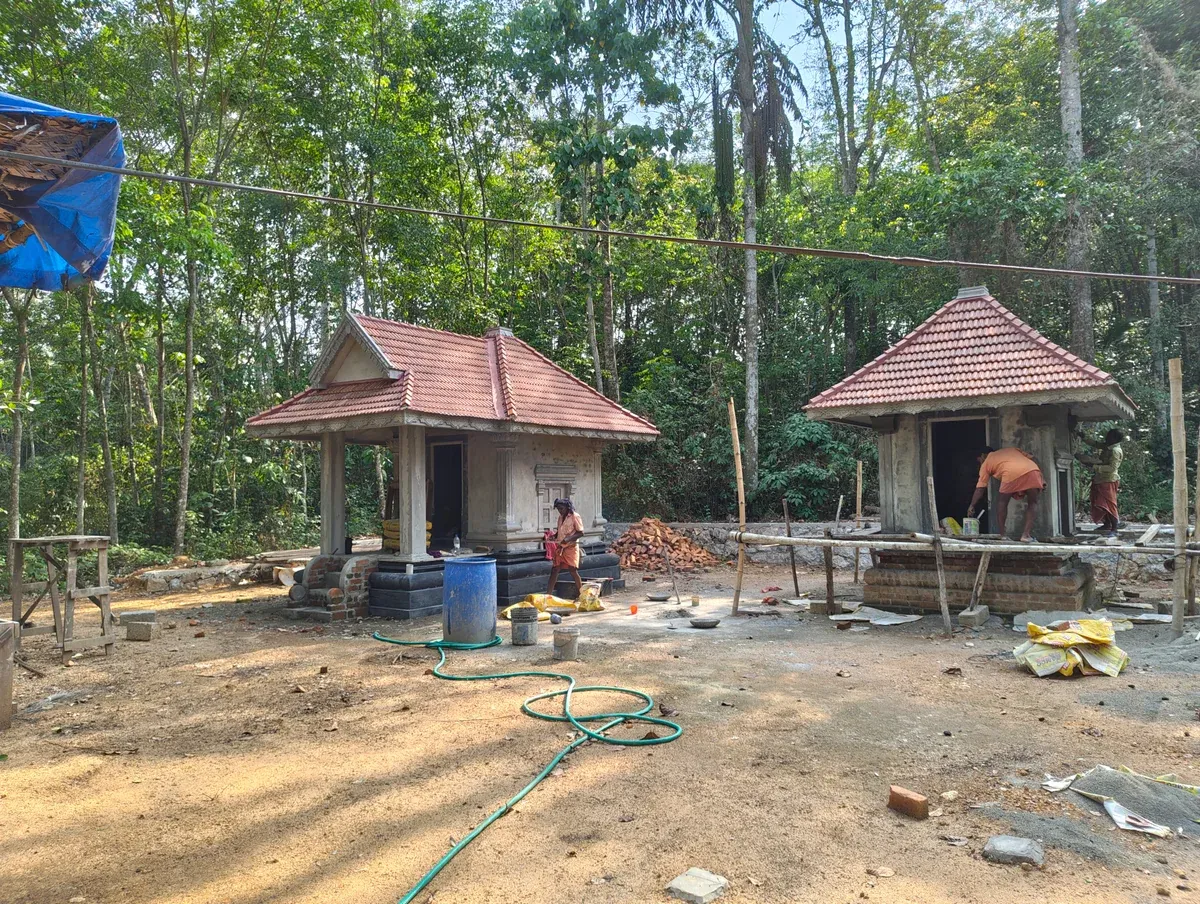 ക്ഷേത്ര നിർമ്മാണ ദൃശ്യം — ഏപ്രിൽ 2026